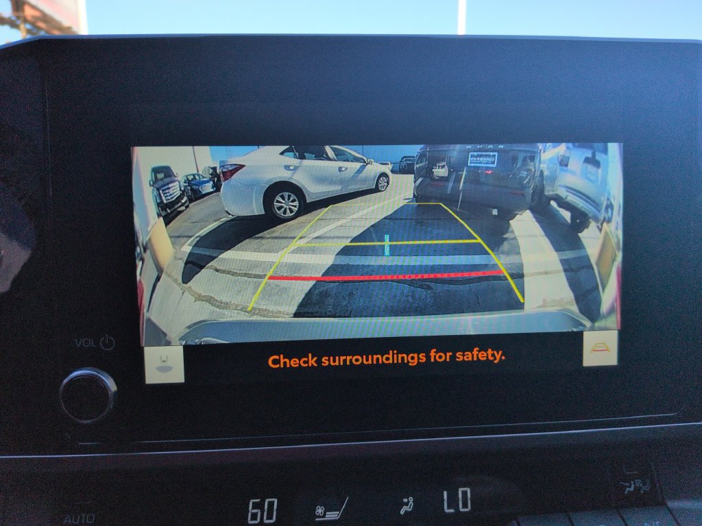 Used 2025 Toyota Camry SE FWD image 20