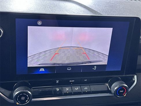 Used 2023 Chevrolet Colorado W/T image 15