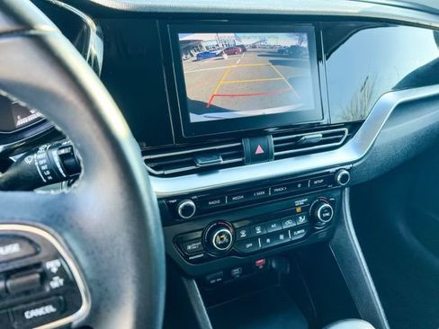 Certified 2022 Kia Niro LXS w/ Digital Cluster Package image 23