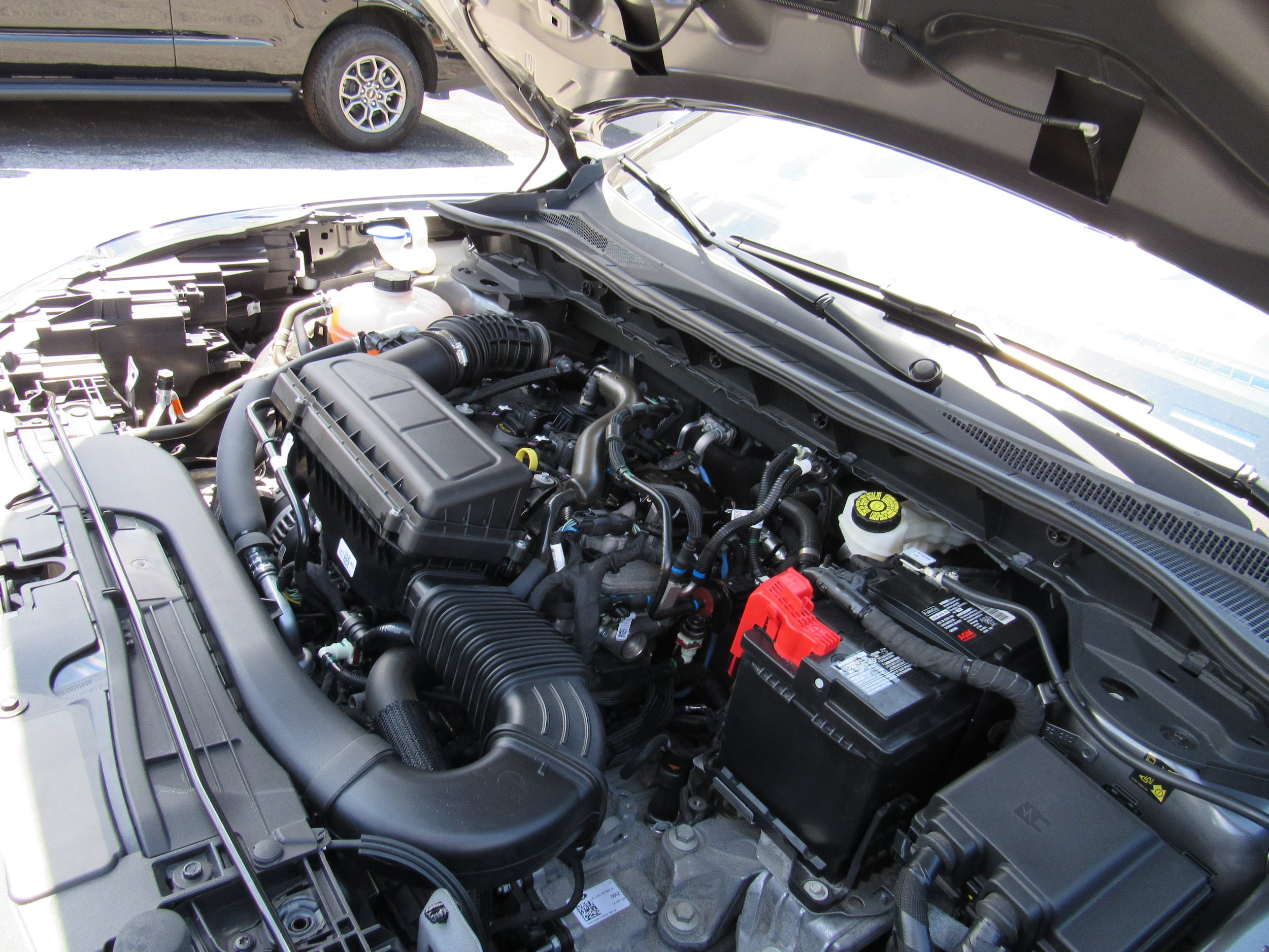 Used 2024 Ford Escape ST-Line w/ Tech Pack #1 AWD/4WD image 38