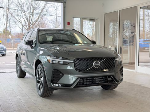 New 2026 Volvo XC60 B5 Plus w/ Protection Package Premier image 5