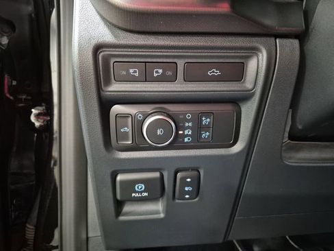 Used 2022 Ford F150 Platinum w/ Equipment Group 701A High AWD/4WD image 19
