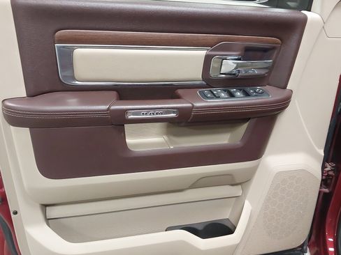 Used 2015 RAM 2500 Laramie image 24