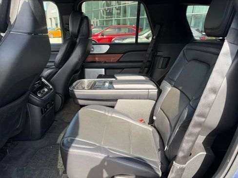 Used 2019 Lincoln Navigator Reserve w/ Cargo Package AWD/4WD image 10