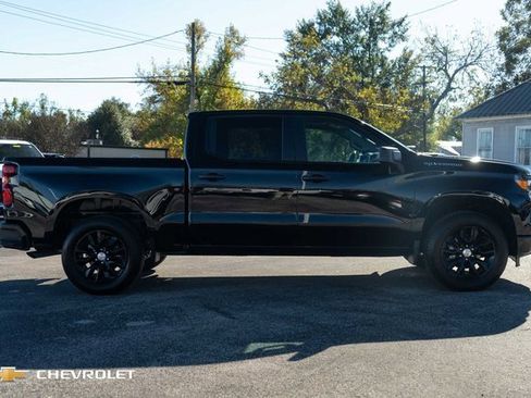 Used 2026 Chevrolet Silverado 1500 Custom image 4