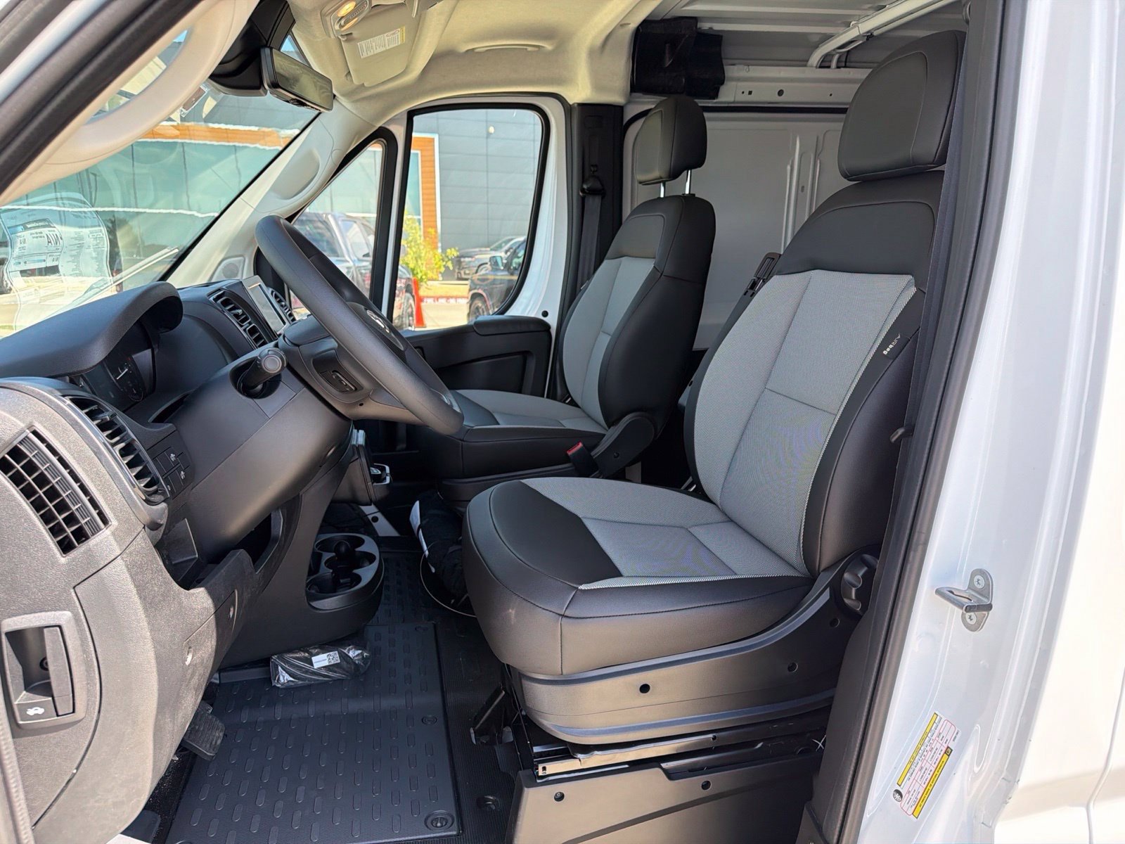 New 2027 RAM ProMaster 1500 w/ Safety Group FWD image 14