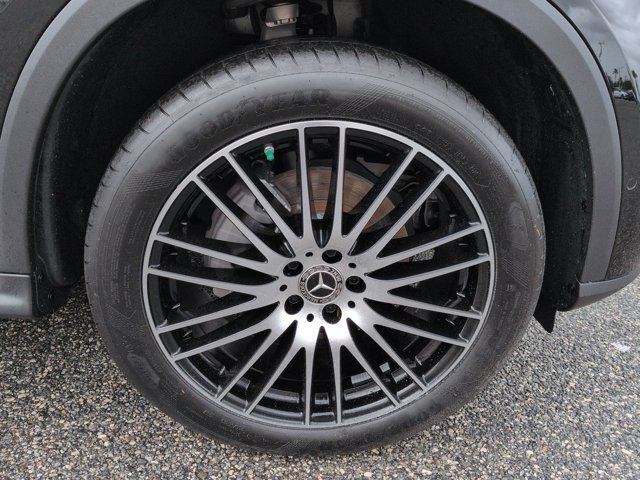 Certified 2026 Mercedes-Benz GLC 300 image 11