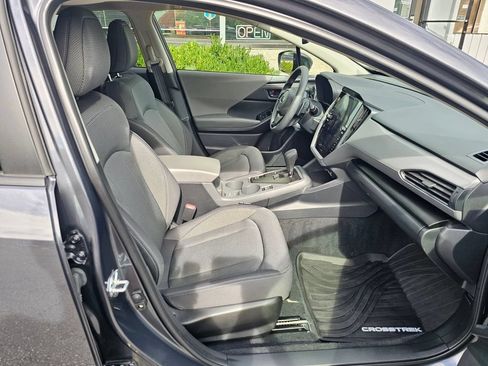 Used 2024 Subaru Crosstrek 2.0i Premium AWD/4WD image 11