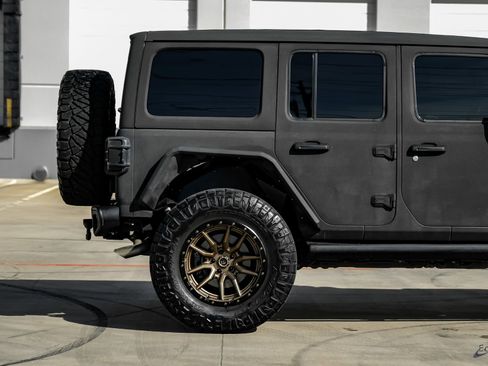 Used 2021 Jeep Wrangler Unlimited Rubicon image 21