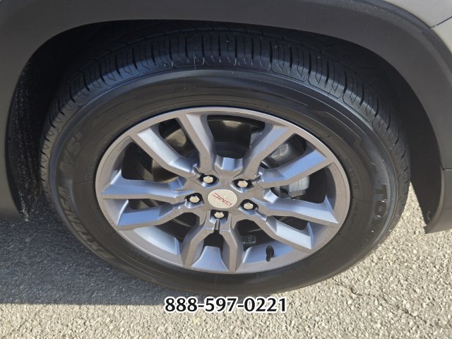 Used 2023 GMC Terrain SLT FWD image 20