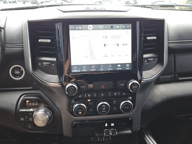 Used 2024 RAM 1500 Laramie AWD/4WD image 17