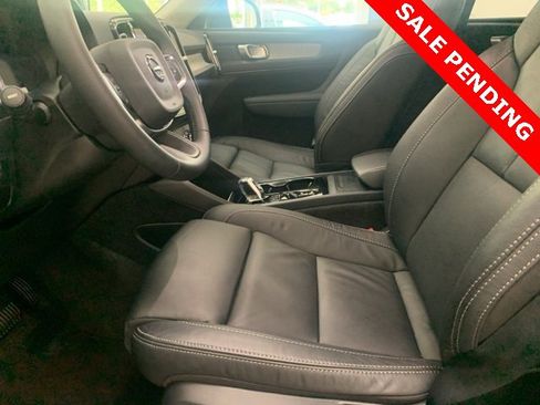 Certified 2024 Volvo XC40 B5 Plus w/ Climate Package image 10