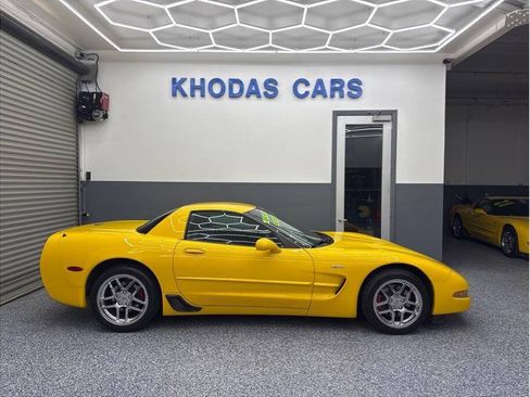 Used 2002 Chevrolet Corvette Z06 w/ Memory Pkg RWD image 4