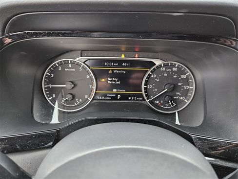 Used 2022 Nissan Pathfinder SV image 27