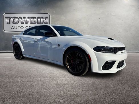 Used 2023 Dodge Charger SRT Hellcat w/ Harman/Kardon Audio Group image 2