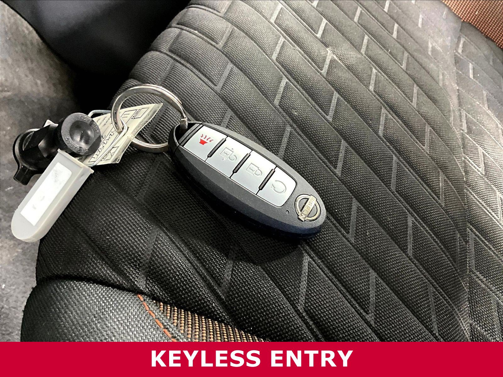 Used 2022 Nissan Kicks SR FWD image 30