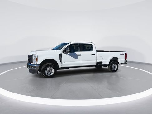 Used 2024 Ford F250 XL w/ XL Chrome Package image 9
