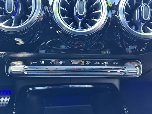 Used 2022 Mercedes-Benz CLA 35 AMG 4MATIC image 28