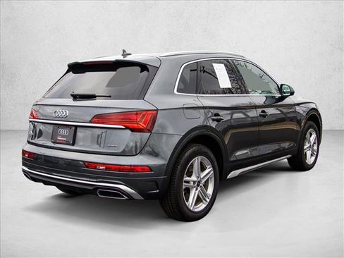 Used 2025 Audi Q5 e Premium Plus w/ Premium Plus Package image 5