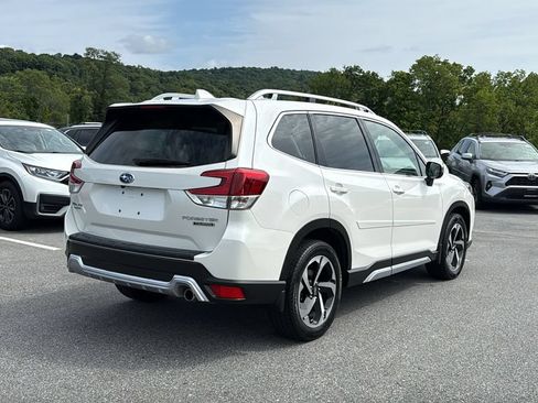Certified 2023 Subaru Forester Touring AWD/4WD image 6