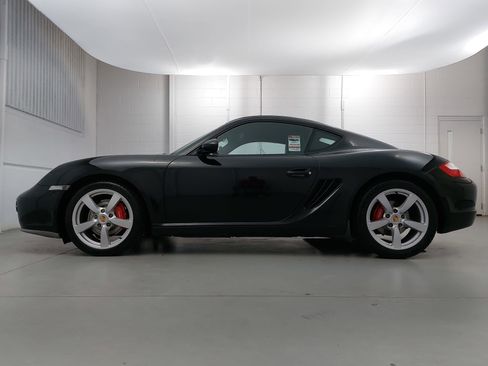 Used 2006 Porsche Cayman S RWD image 2