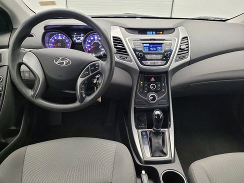 Used 2014 Hyundai Elantra SE FWD image 22