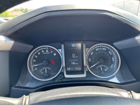 Used 2022 Toyota Tacoma SR5 RWD image 17