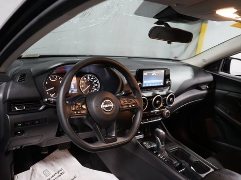 Used 2024 Nissan Sentra S FWD image 11