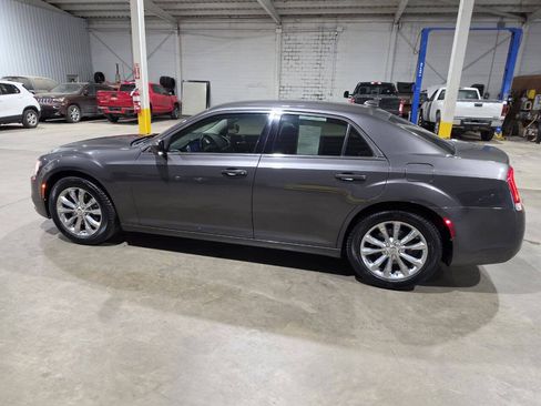 Used 2016 Chrysler 300 Limited AWD/4WD image 6