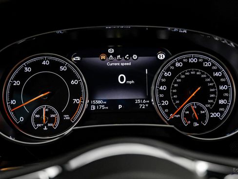 Used 2019 Bentley Bentayga image 74