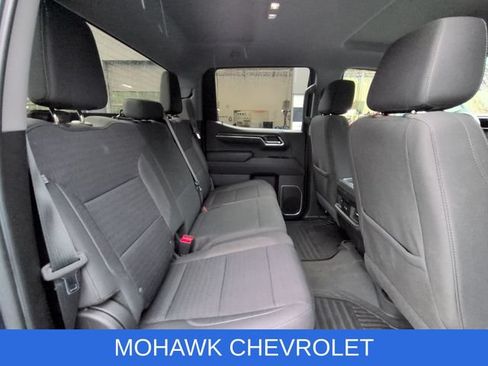 Used 2022 Chevrolet Silverado 1500 RST w/ Z71 Off-Road Package AWD/4WD image 27