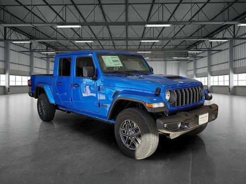 New 2025 Jeep Gladiator Sport image 4