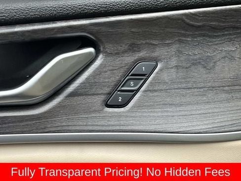 Used 2022 Jeep Grand Cherokee L Limited AWD/4WD image 30