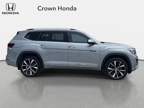 Used 2024 Volkswagen Atlas SEL Premium R-Line AWD/4WD image 5