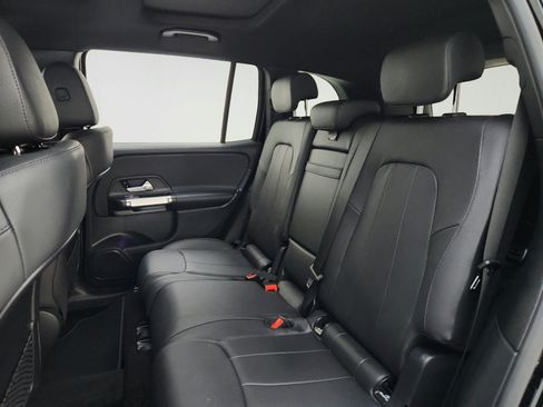 Used 2023 Mercedes-Benz GLB 250 image 26