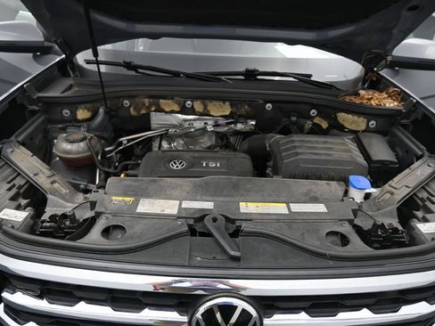 Used 2022 Volkswagen Atlas Cross Sport SEL R-Line AWD/4WD image 21