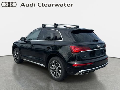Used 2023 Audi Q5 2.0T Premium w/ Convenience Package AWD/4WD image 2