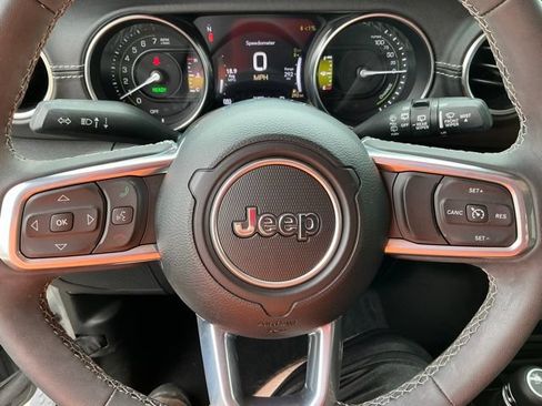 Used 2023 Jeep Wrangler Unlimited Sahara w/ Dual Top Group AWD/4WD image 29