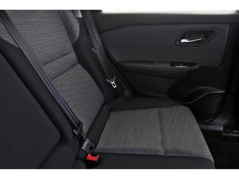 Certified 2023 Nissan Rogue SV FWD image 16