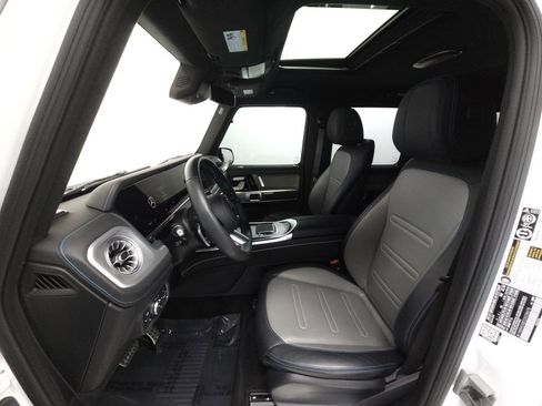 Certified 2025 Mercedes-Benz G 580 w/ EQ Technology image 8