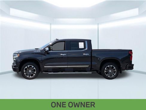 Used 2023 Chevrolet Silverado 1500 High Country w/ Z71 Off-Road Package AWD/4WD image 2
