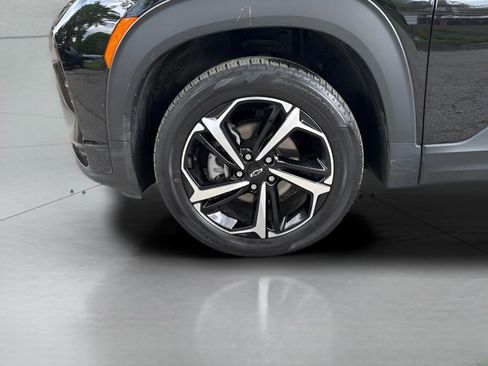 Used 2023 Chevrolet TrailBlazer RS AWD/4WD image 5