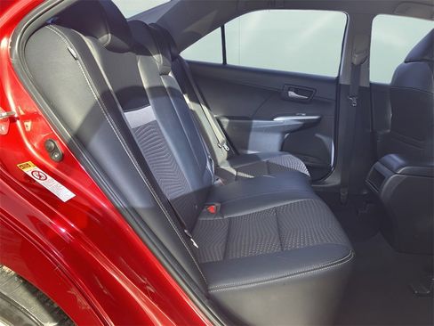 Used 2012 Toyota Camry SE image 30