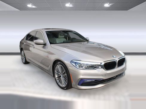 Used 2017 BMW 530i image 7