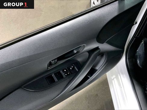 Certified 2023 Toyota Corolla LE image 35