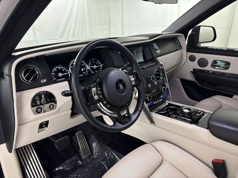 Used 2021 Rolls-Royce Cullinan AWD/4WD image 4
