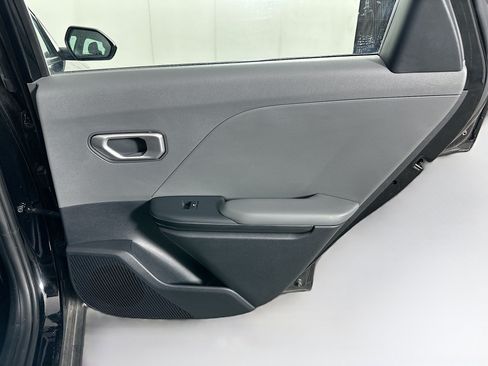Used 2025 Kia K4 FWD image 28