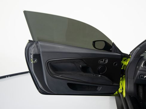 Used 2022 Aston Martin DBS Superleggera image 10