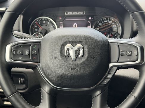 Used 2024 RAM 1500 Big Horn AWD/4WD image 36