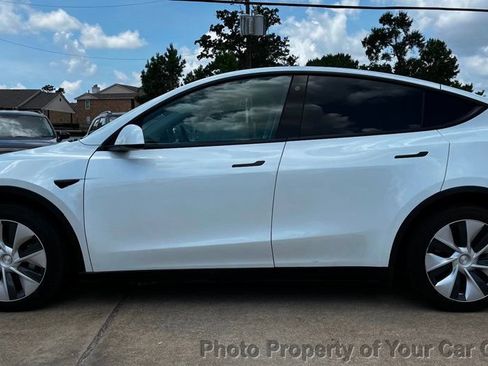 Used 2021 Tesla Model Y Long Range AWD/4WD image 12